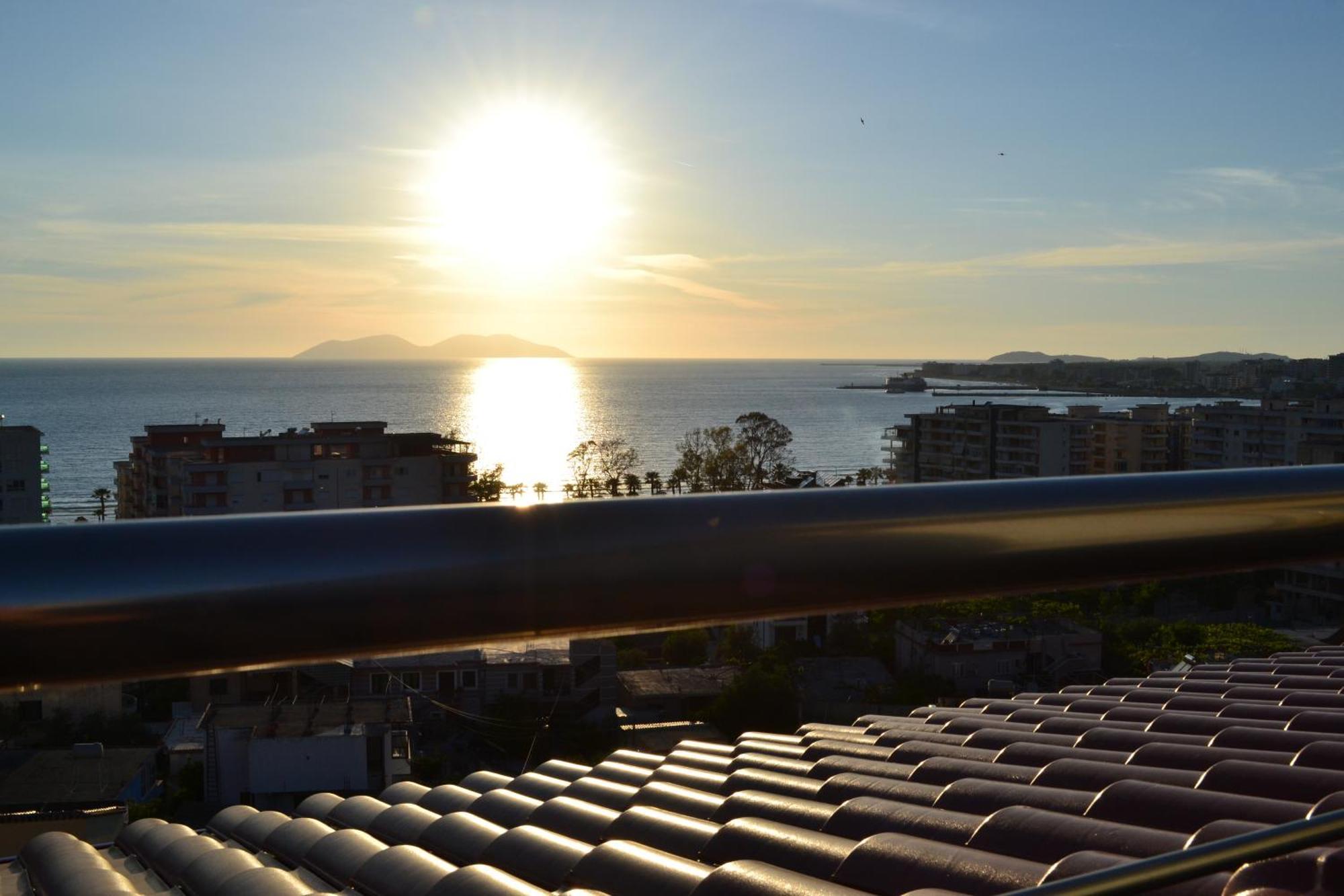 Seaview Penthouse Terrace & Private Garage Vlorë Eksteriør bilde