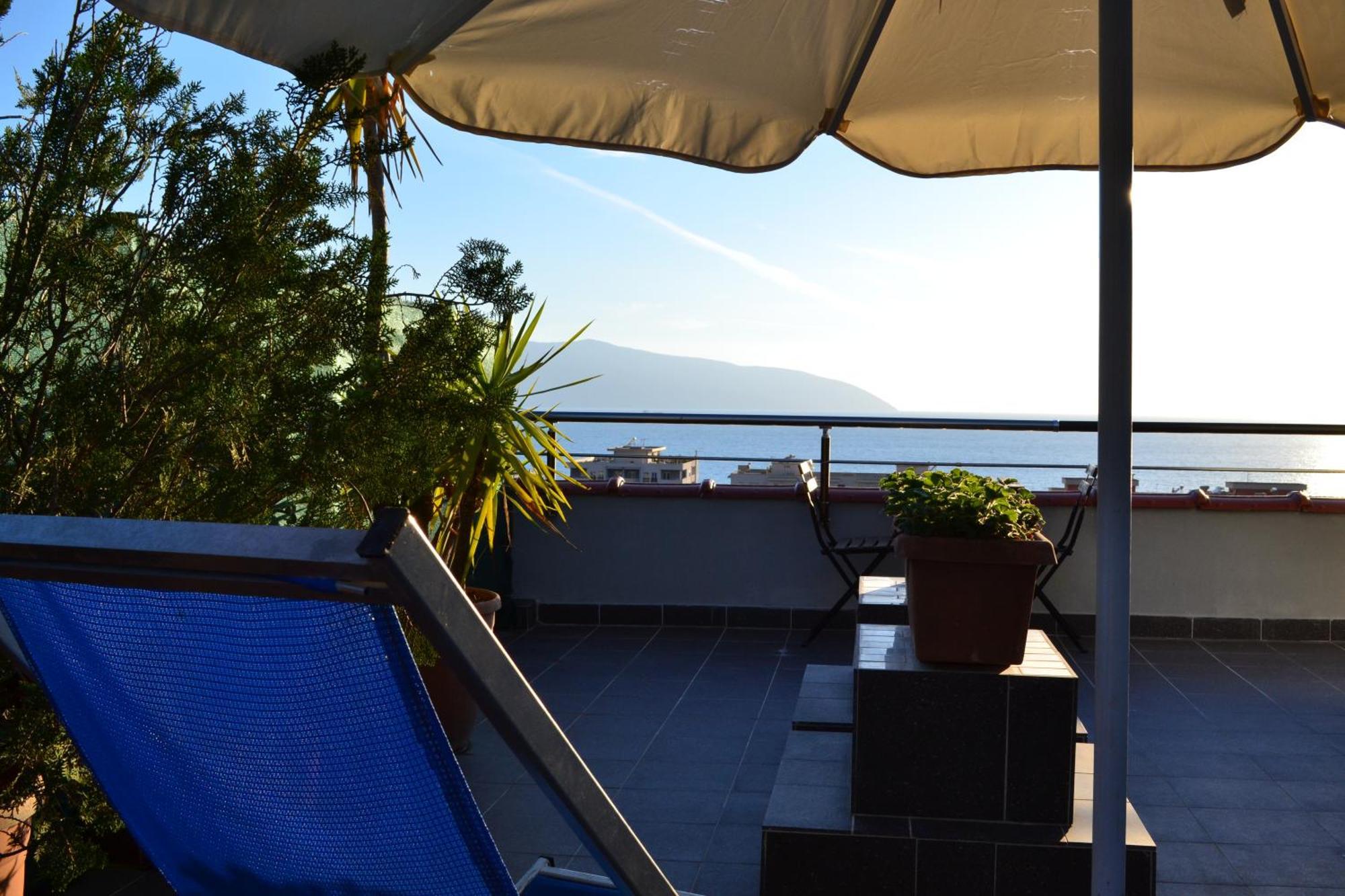 Seaview Penthouse Terrace & Garage Leilighet Vlorë Eksteriør bilde